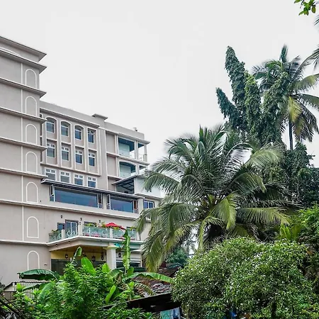 The Avenue Grand Hotel